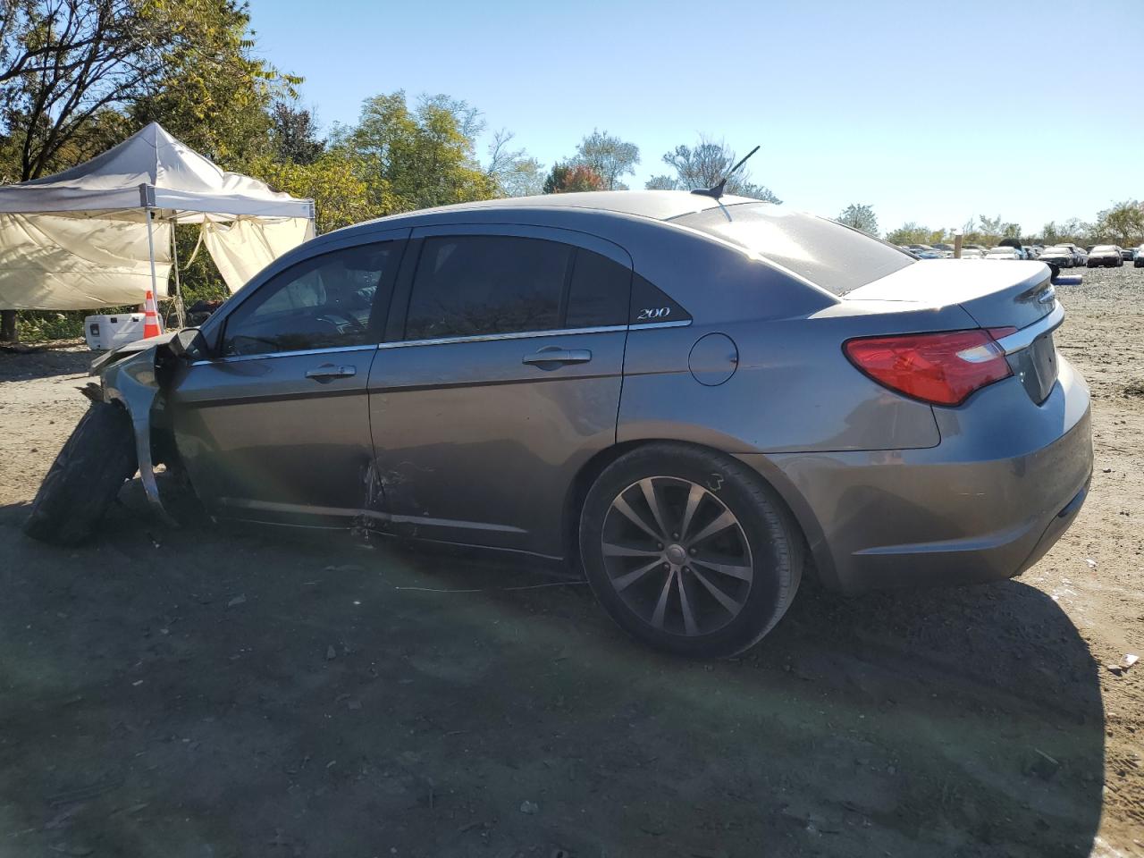 2012 Chrysler 200 - Image 2