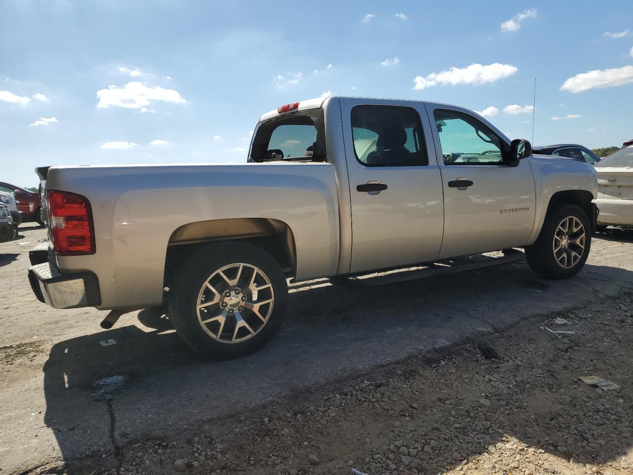 2012 Chevrolet Silverado - Image 3