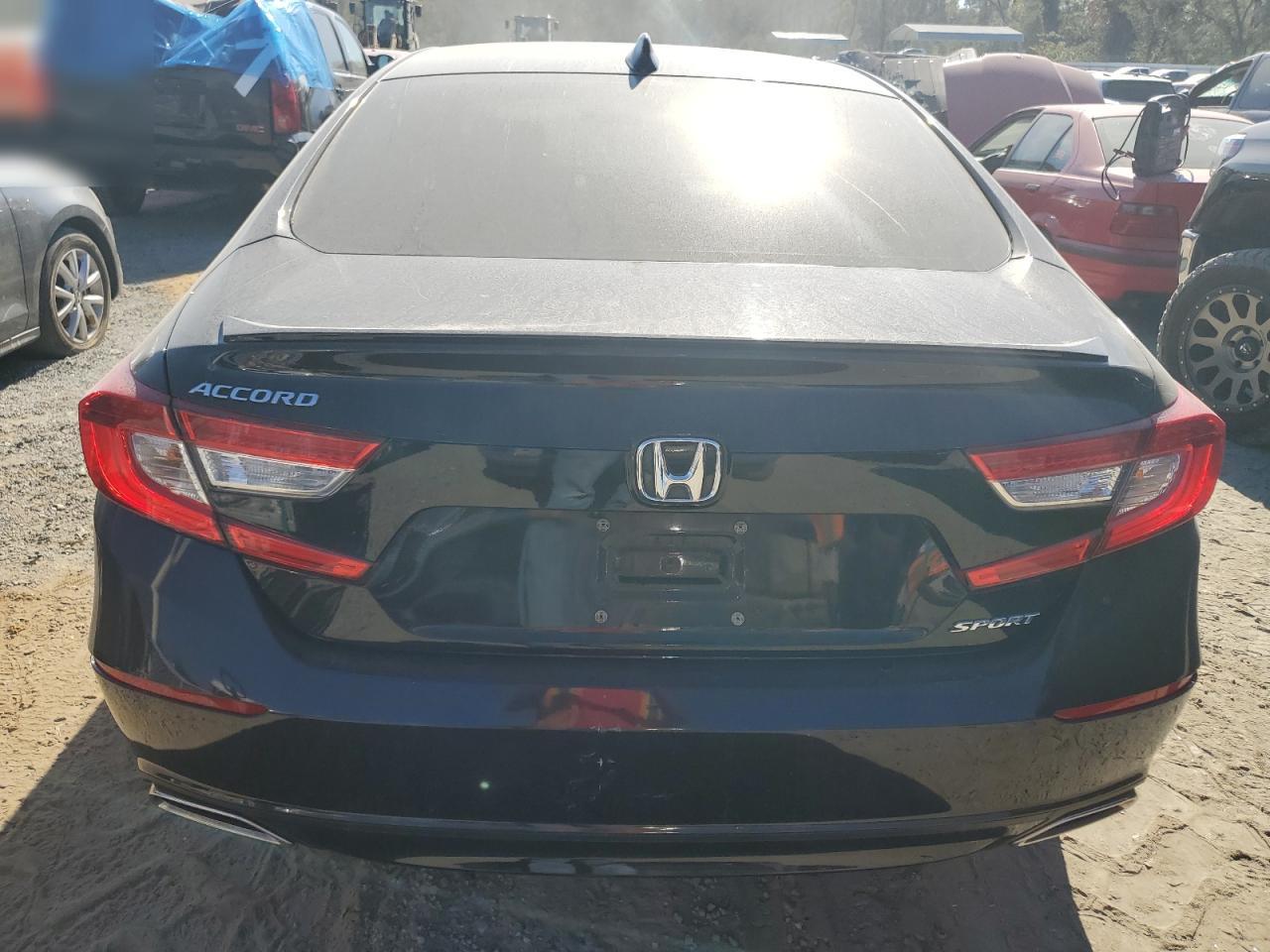 2022 Honda Accord Sport VIN: 1HGCV1F32NA048236 Lot: 75203974