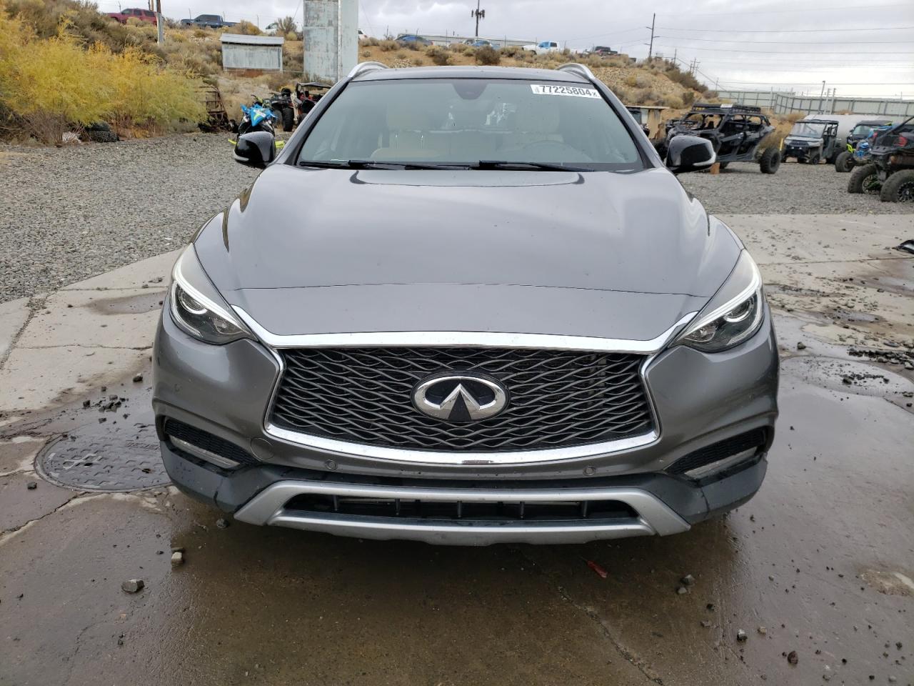 VIN SJKCH5CR9JA055018 2018 INFINITI QX30 no.5