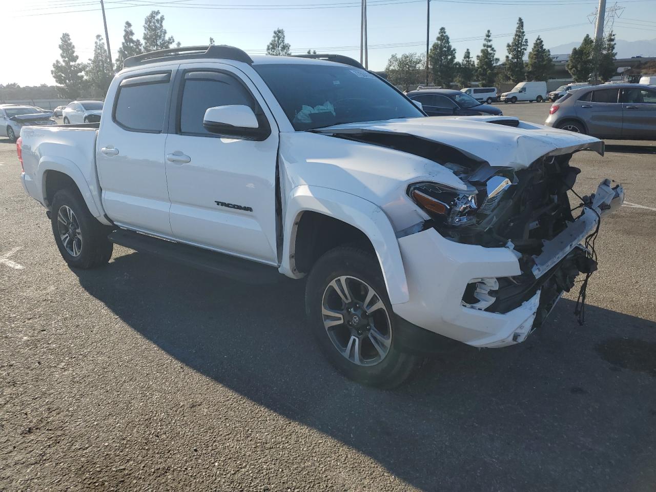 VIN 3TMAZ5CN6HM052594 2017 TOYOTA TACOMA no.4