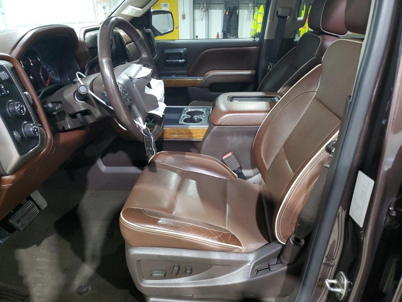 2016 Chevrolet Silverado - Image 7
