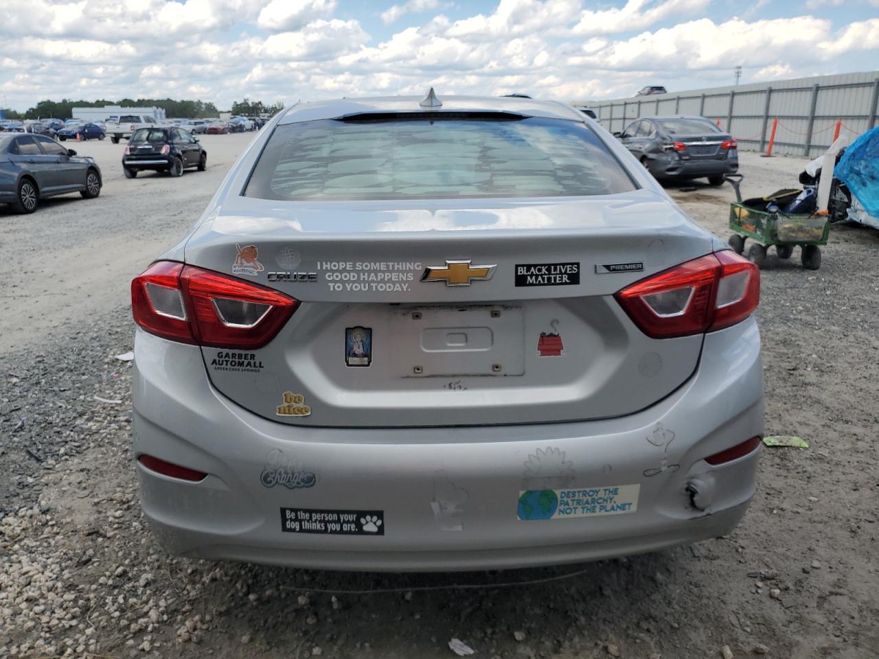2017 Chevrolet Cruze - Image 6