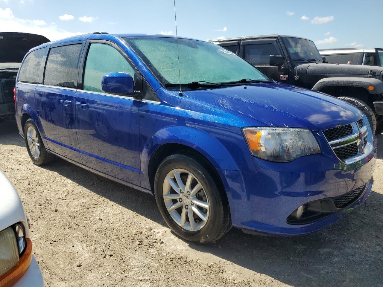 2C4RDGCG0LR194455 2020 Dodge Grand Caravan Sxt