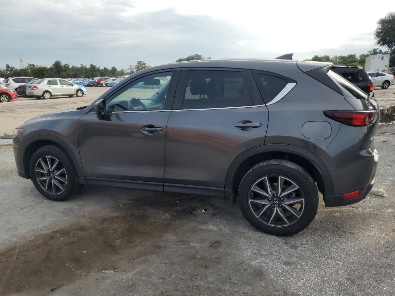 2018 Mazda CX-5 - Image 2