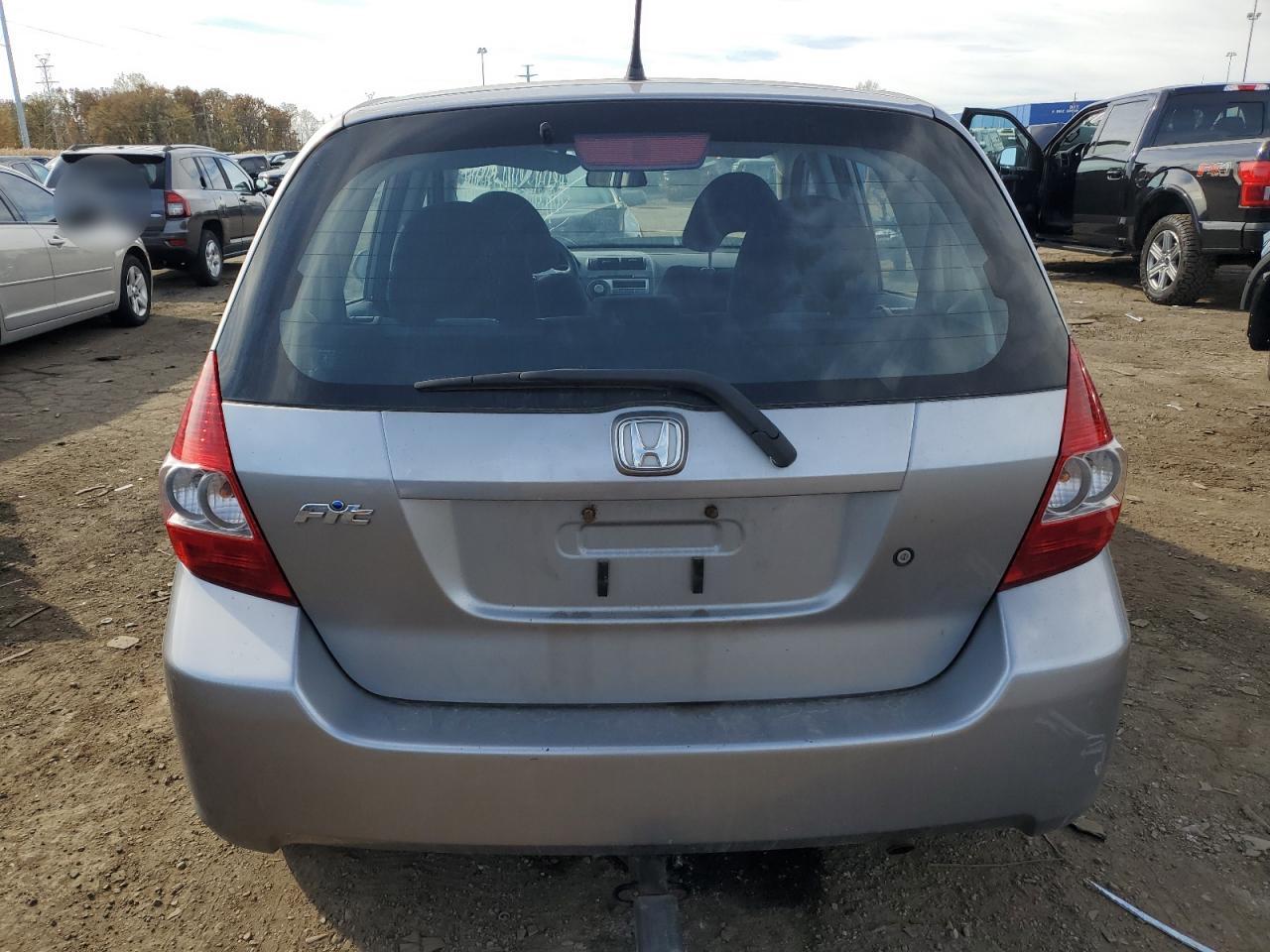 2008 Honda Fit - Image 2