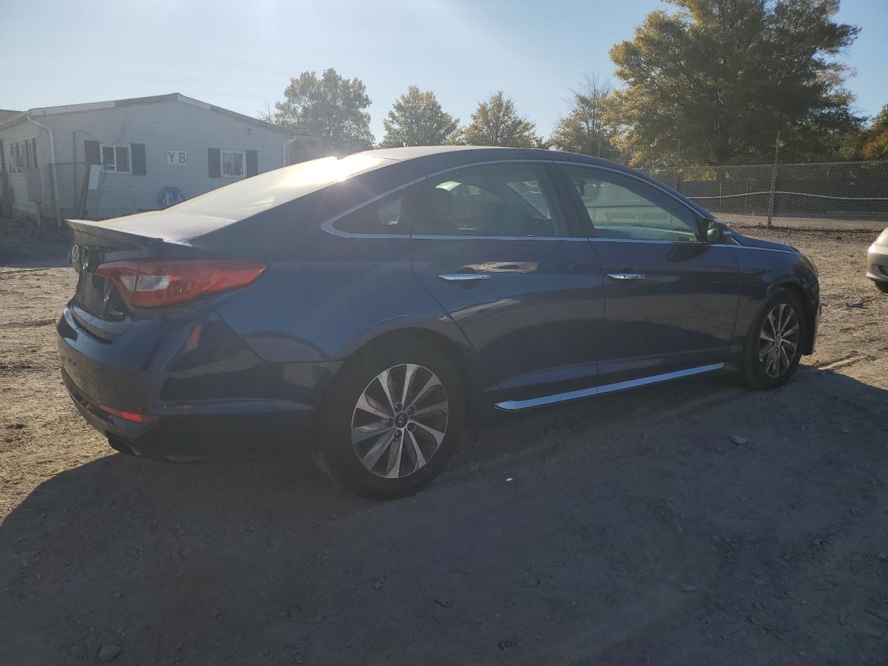 2015 Hyundai Sonata - Image 3