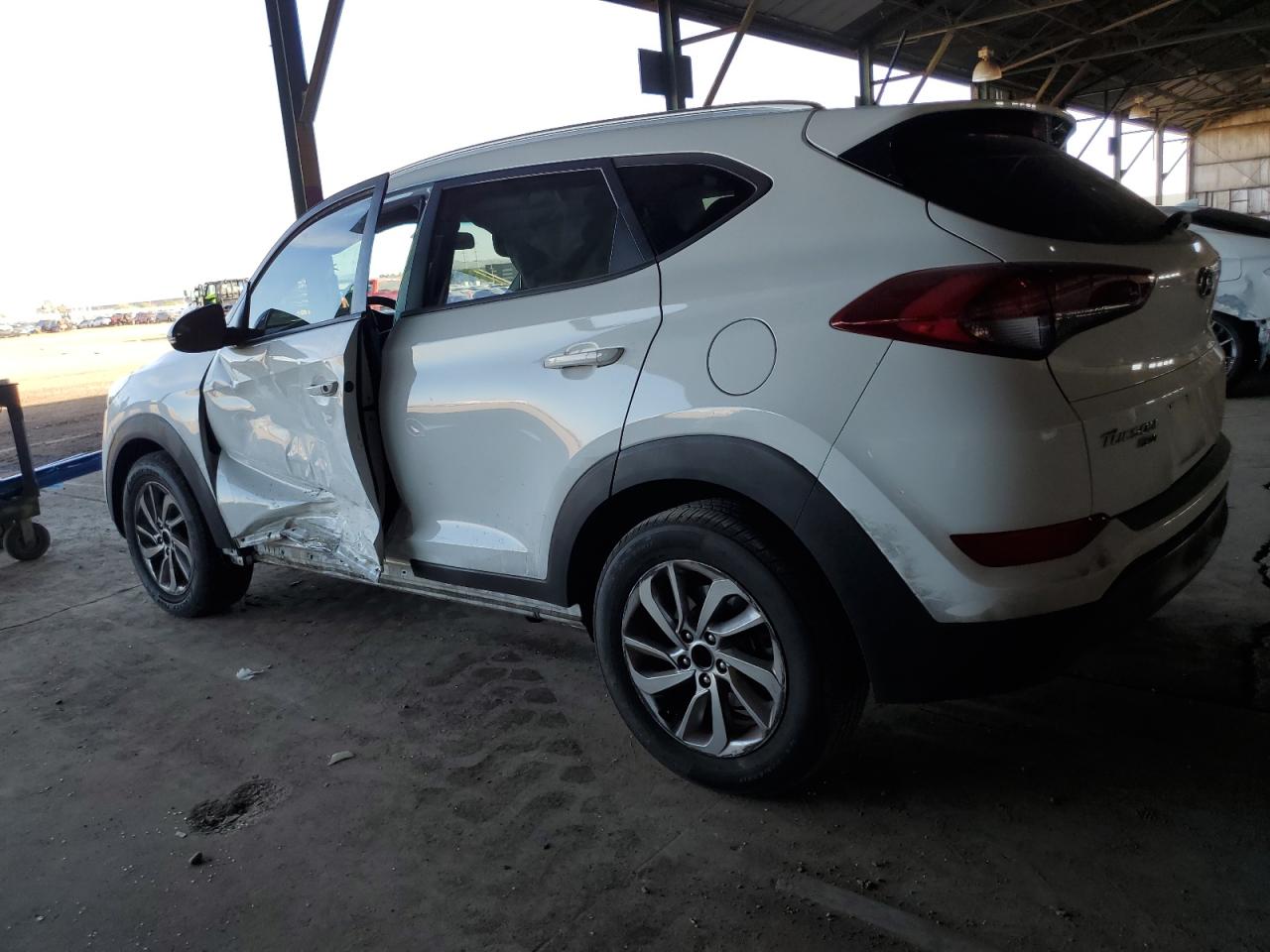 2017 Hyundai Tucson - Image 2