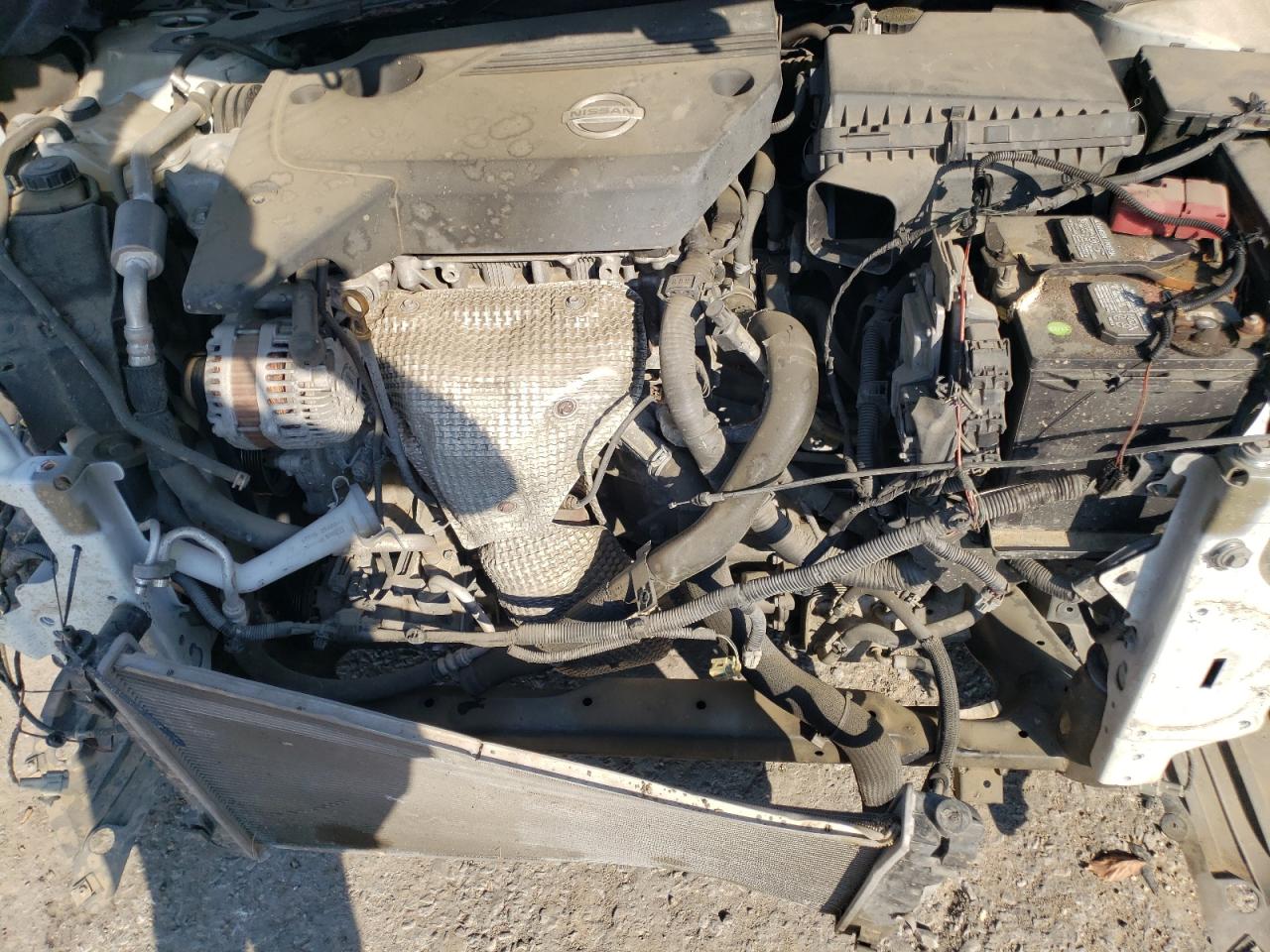 2015 Nissan Altima - Image 11