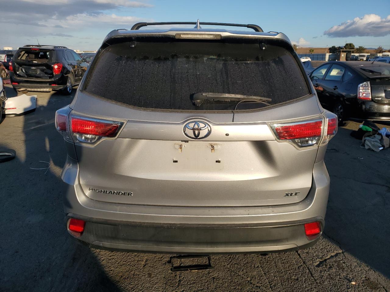 VIN 5TDKKRFH3FS074488 2015 TOYOTA HIGHLANDER no.6