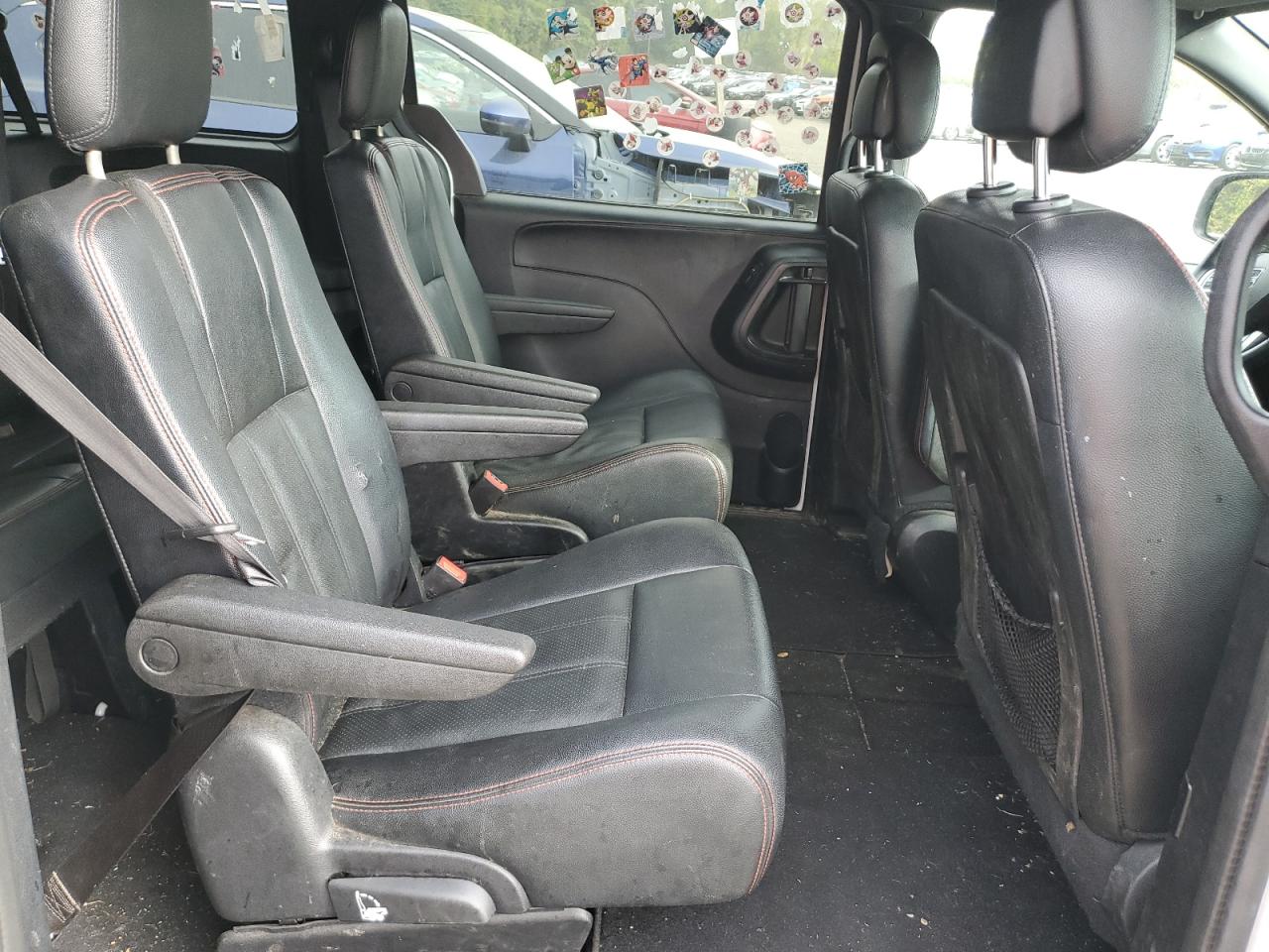 2016 Dodge Grand Caravan R/T VIN: 2C4RDGEG1GR313116 Lot: 74356484