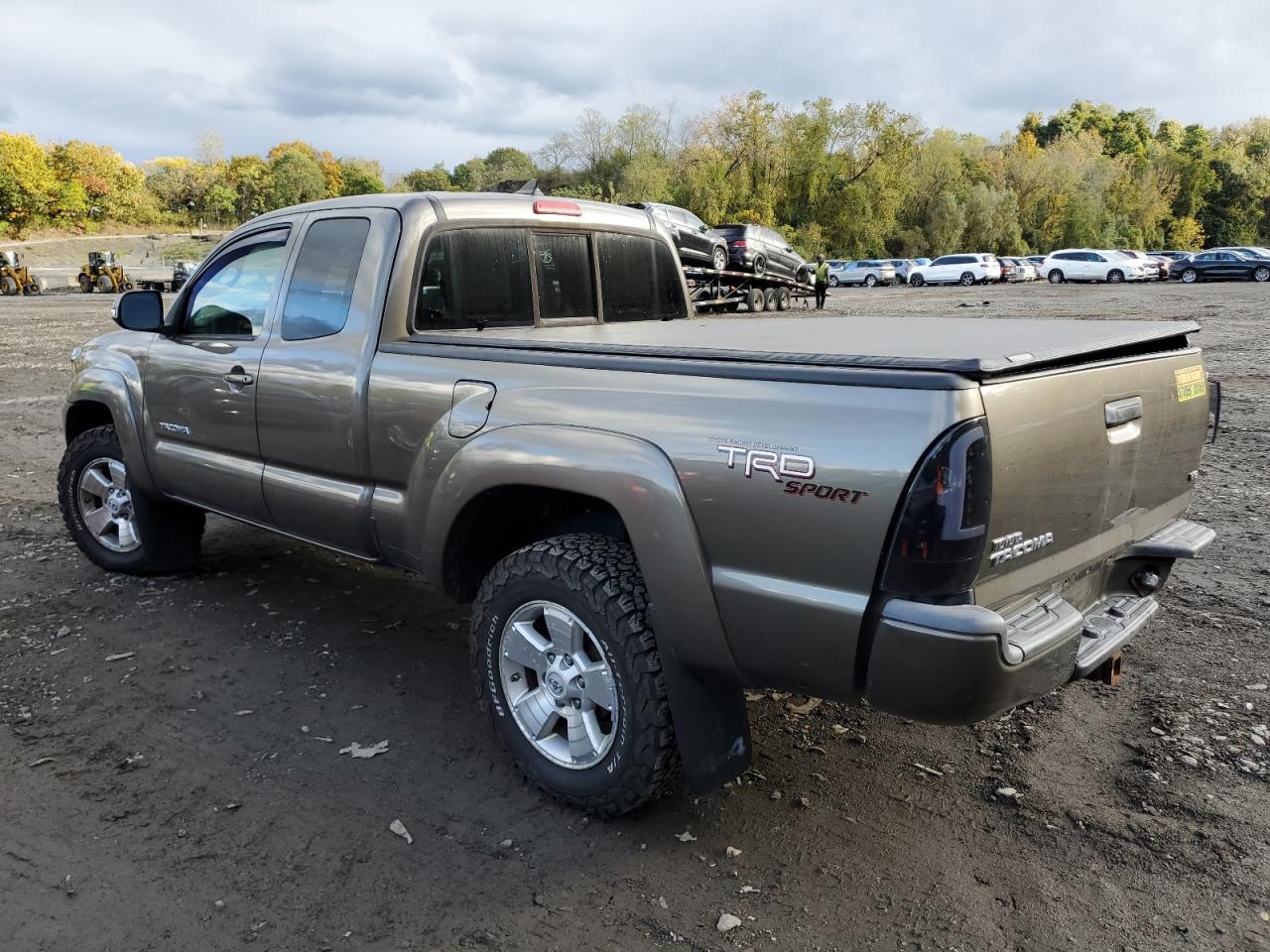 2012 Toyota Tacoma - Image 2