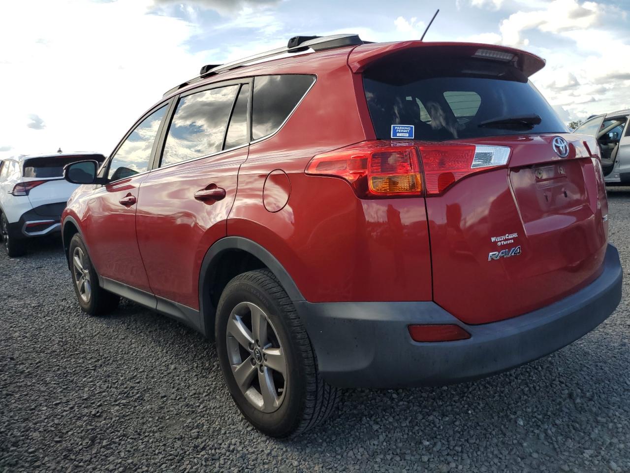 2015 Toyota RAV 4 - Image 2