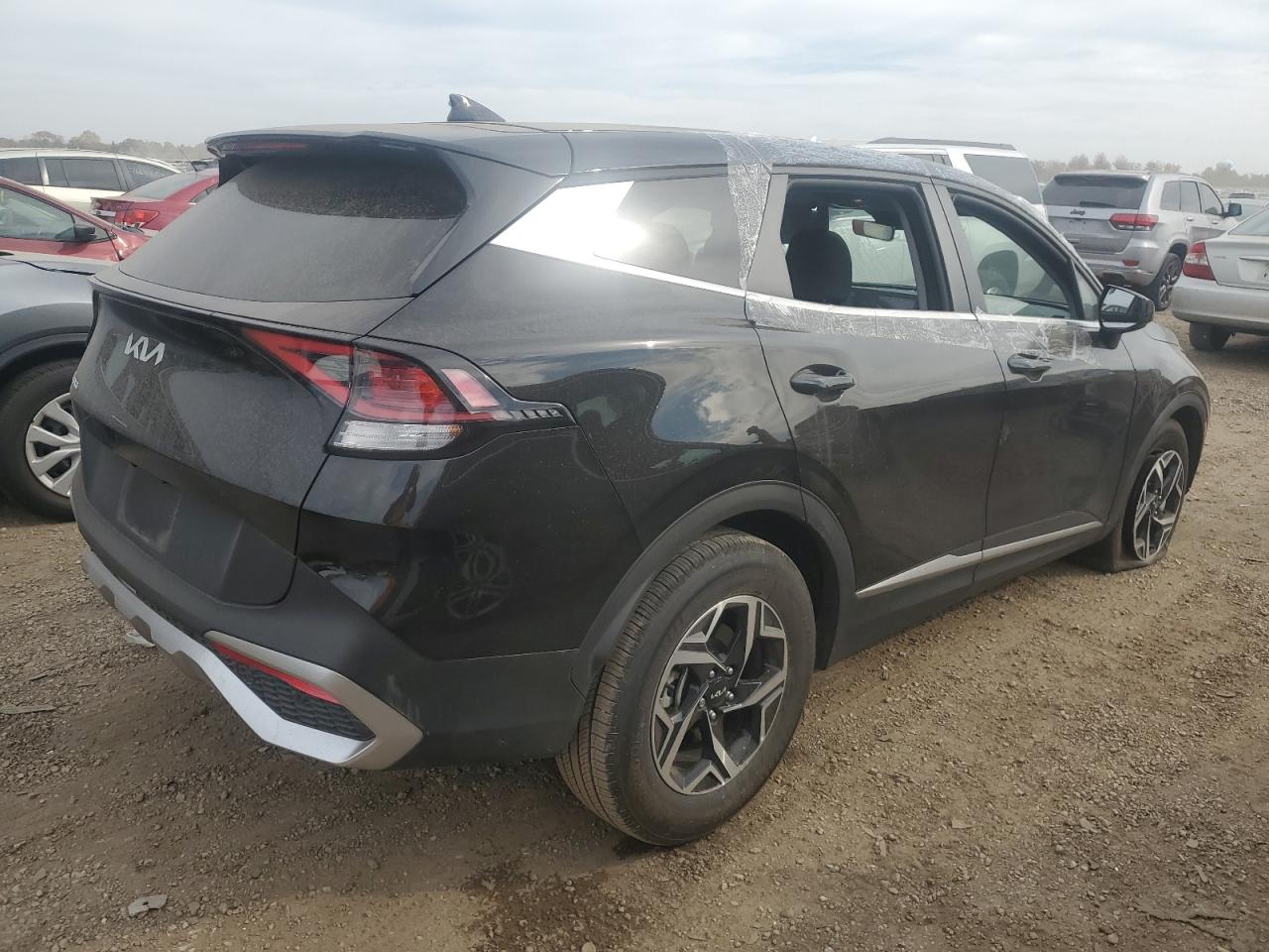 2024 Kia Sportage - Image 3