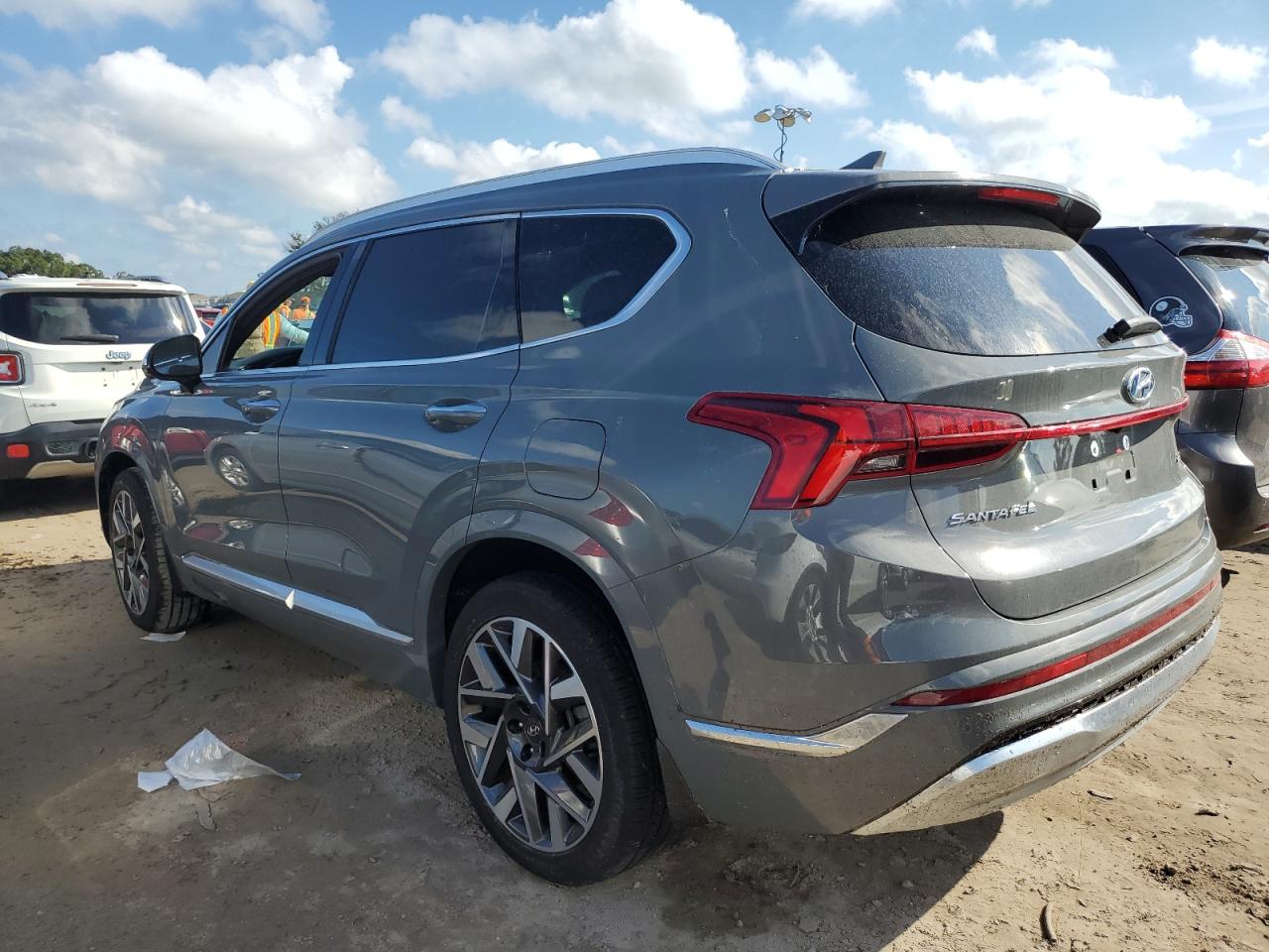 2022 Hyundai Santa Fe - Image 2