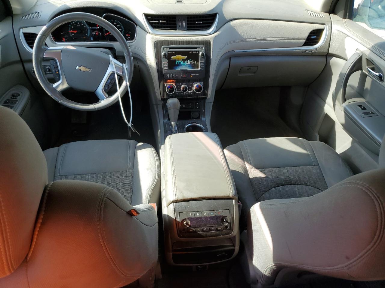 2014 Chevrolet Traverse - Image 8