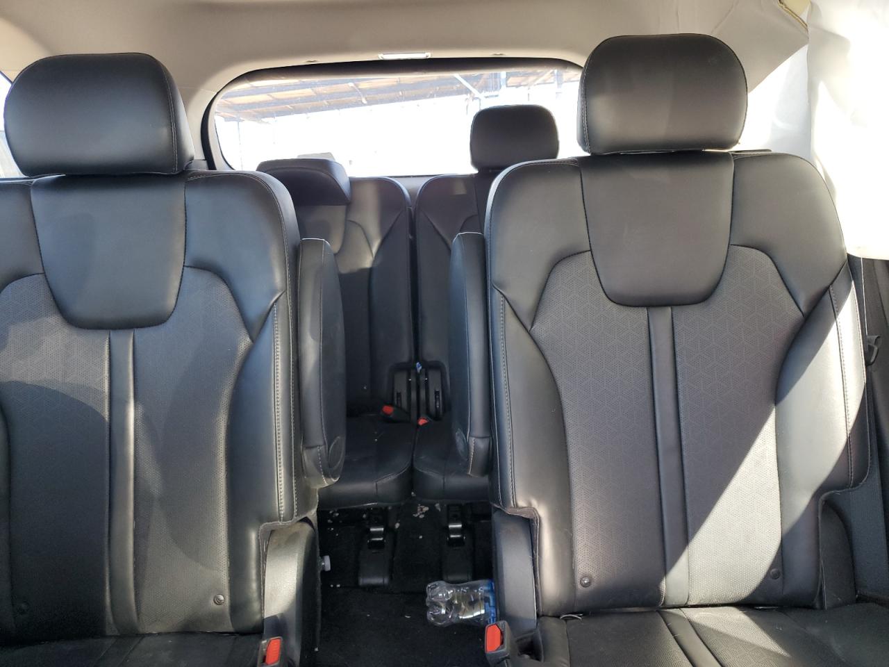 2021 Kia Sorento - Image 10