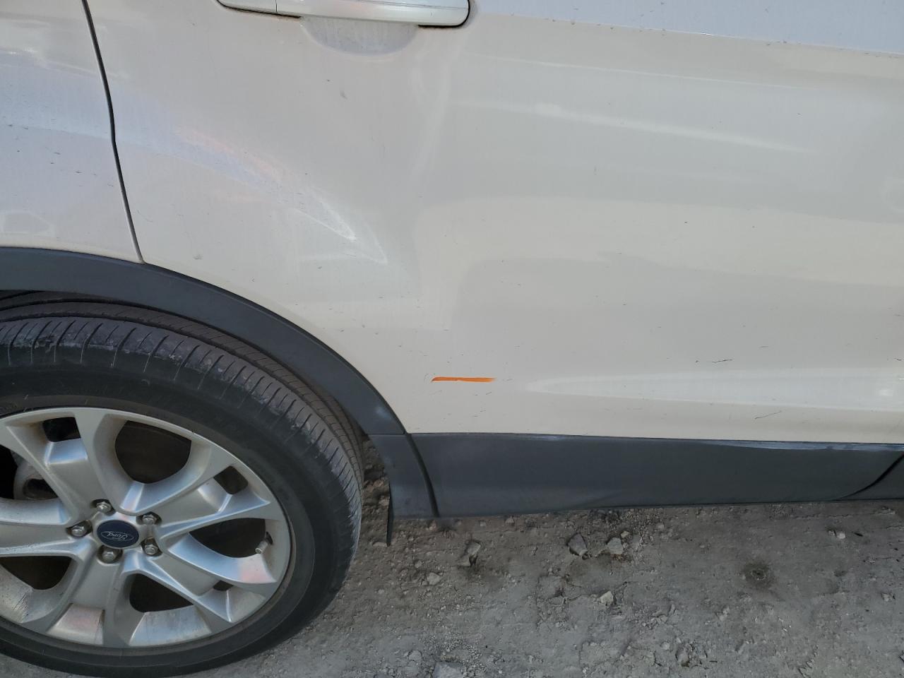 1FMCU0J93GUC73947 2016 Ford Escape Titanium