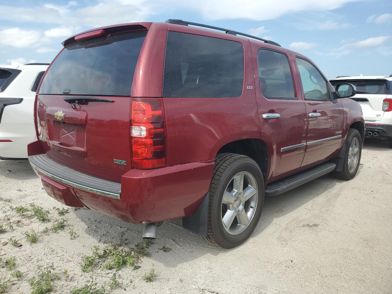 2011 Chevrolet Tahoe - Image 3