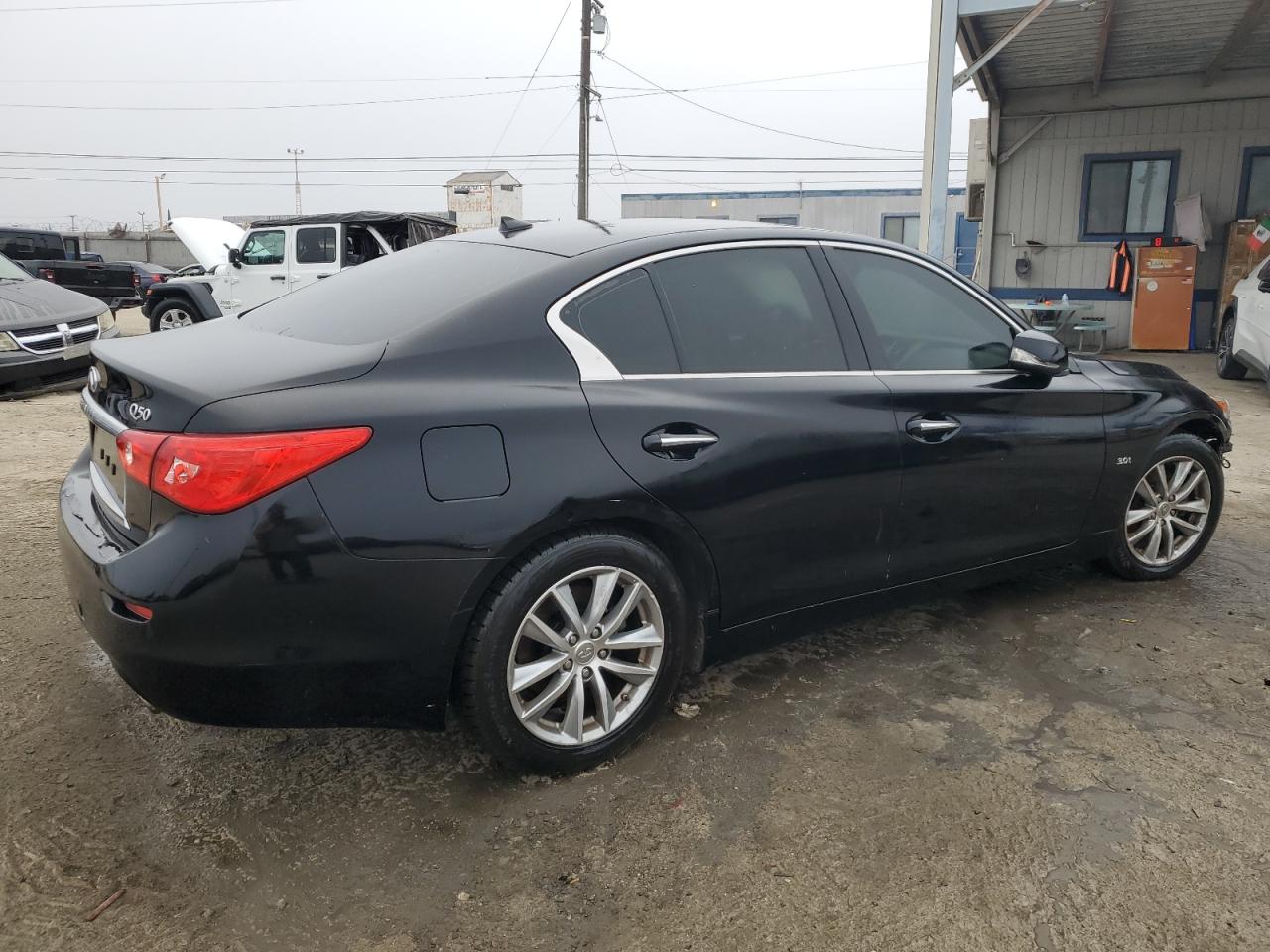 2017 Infiniti Q50 - Image 3
