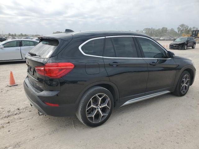  BMW X1 2018 Черный