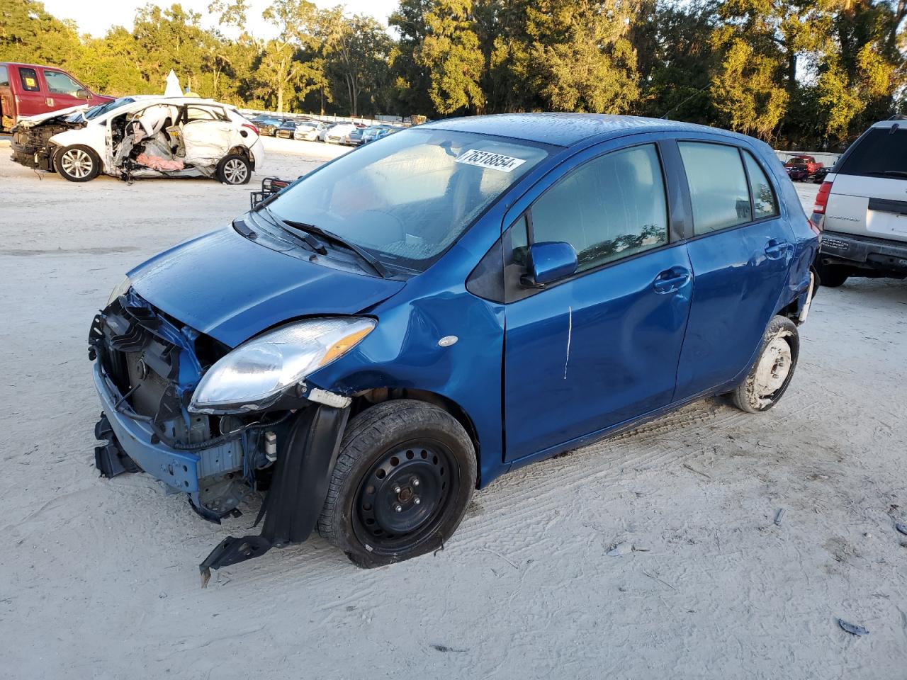 2011 Toyota Yaris - Image 1