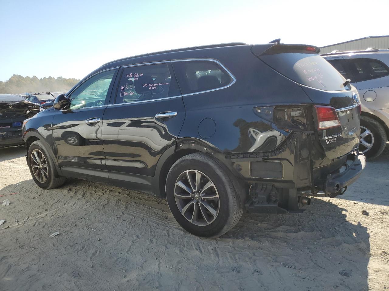 KM8SMDHF6JU276816 2018 HYUNDAI SANTA FE - Image 2