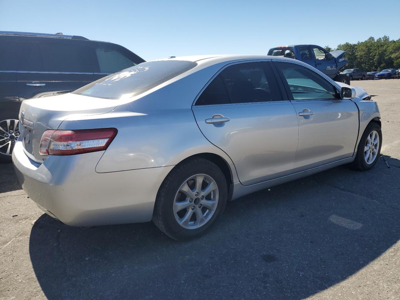 2011 Toyota Camry - Image 3