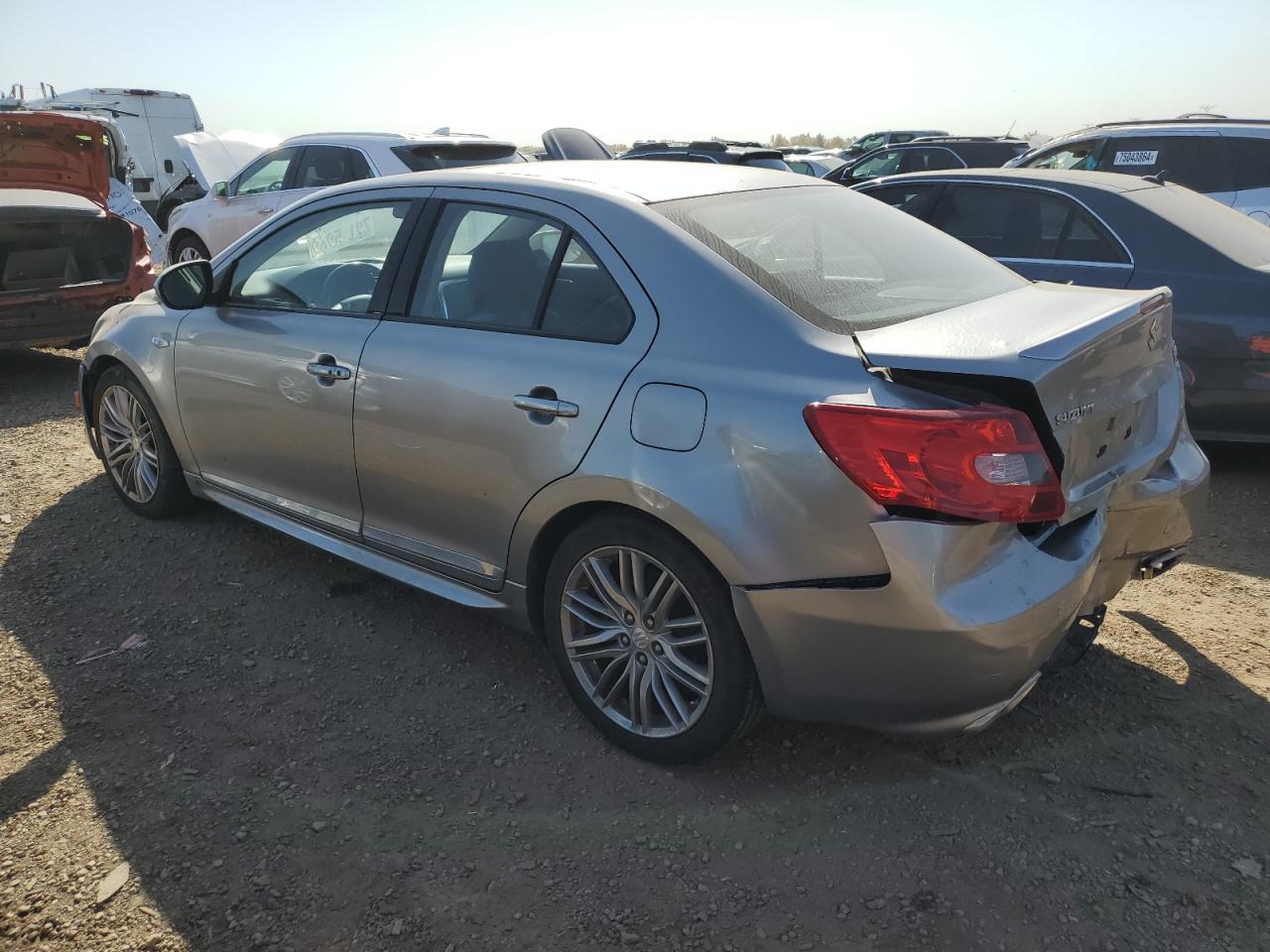 2011 Suzuki Kizashi - Image 2