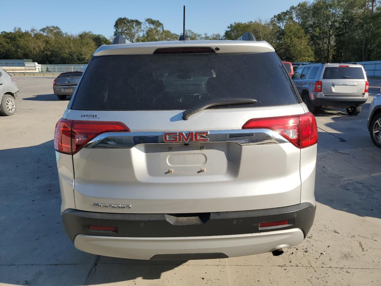 2017 GMC Acadia - Image 6