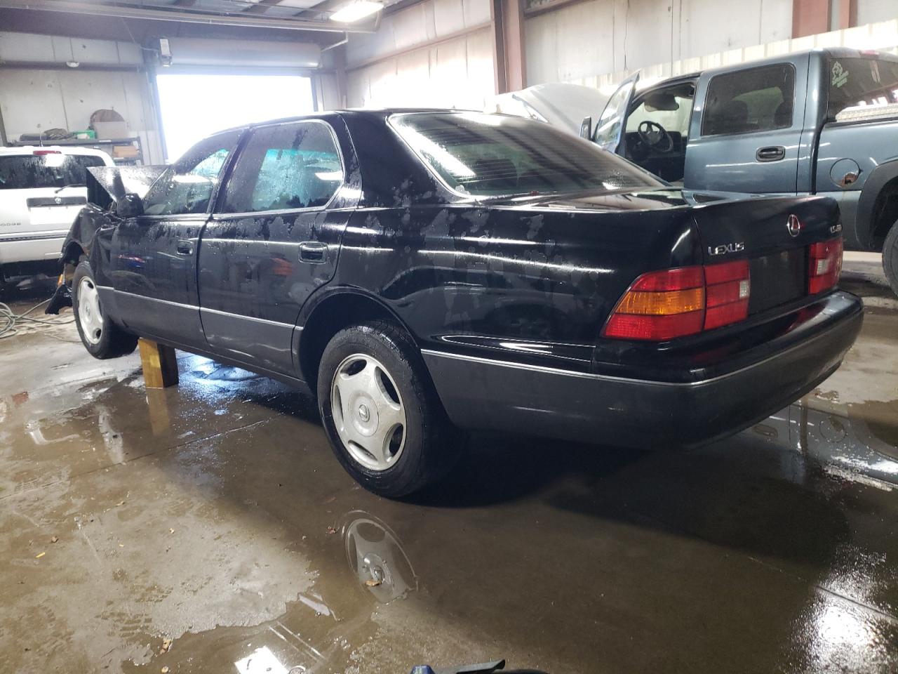 1998 Lexus LS - Image 2
