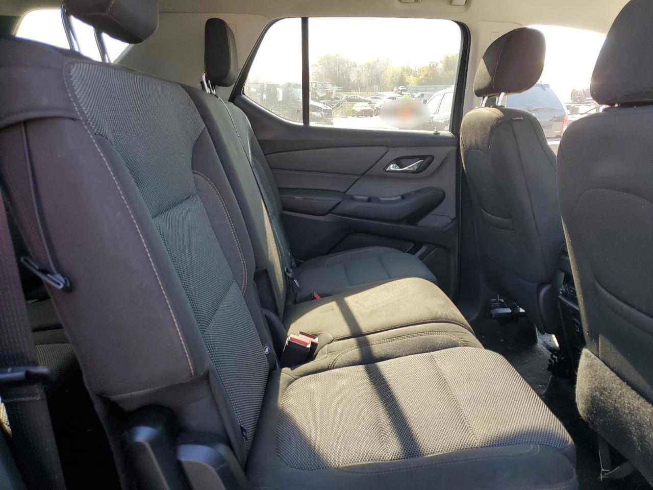 2018 Chevrolet Traverse - Image 11