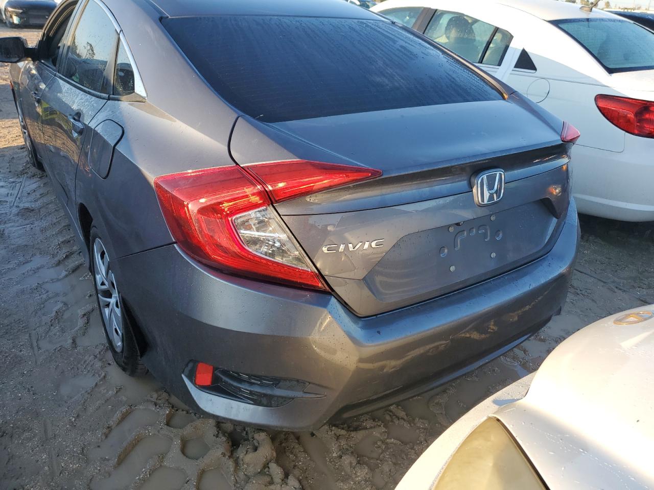 2HGFC2F52GH524208 2016 Honda Civic Lx