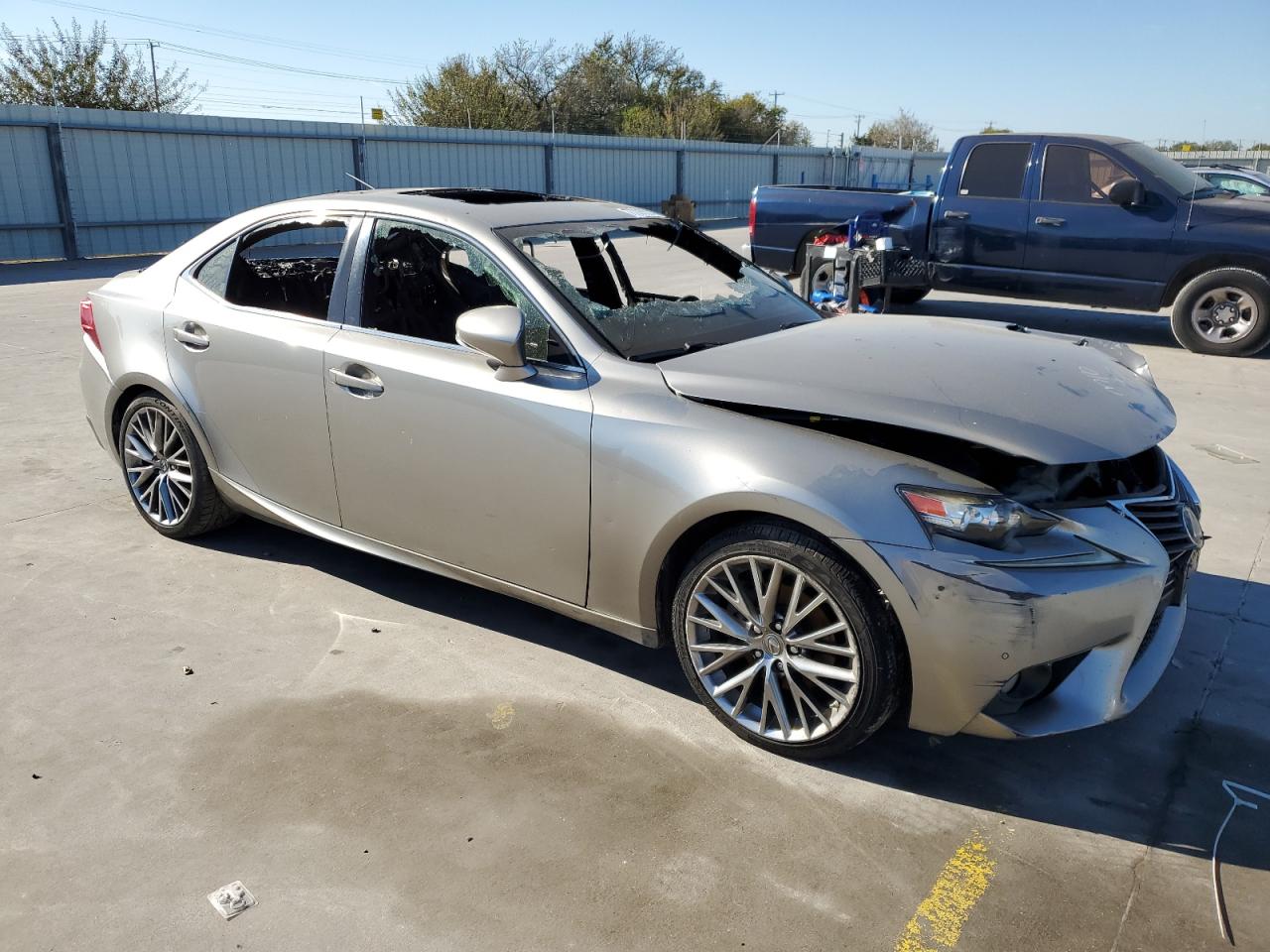 2014 Lexus IS - Image 4