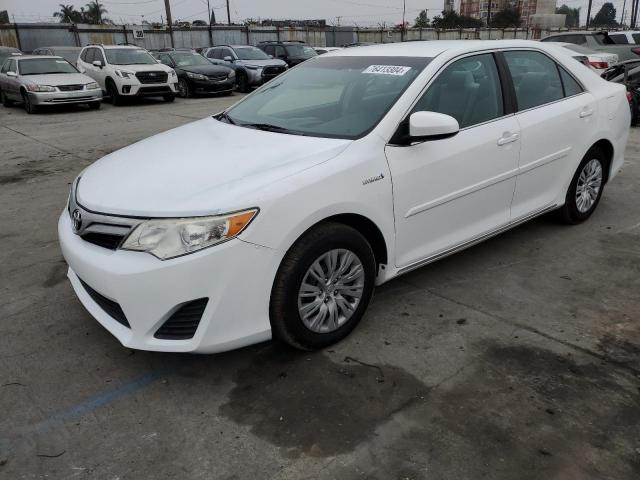 2014 Toyota Camry Hybrid zu verkaufen in Los Angeles, CA - Front End