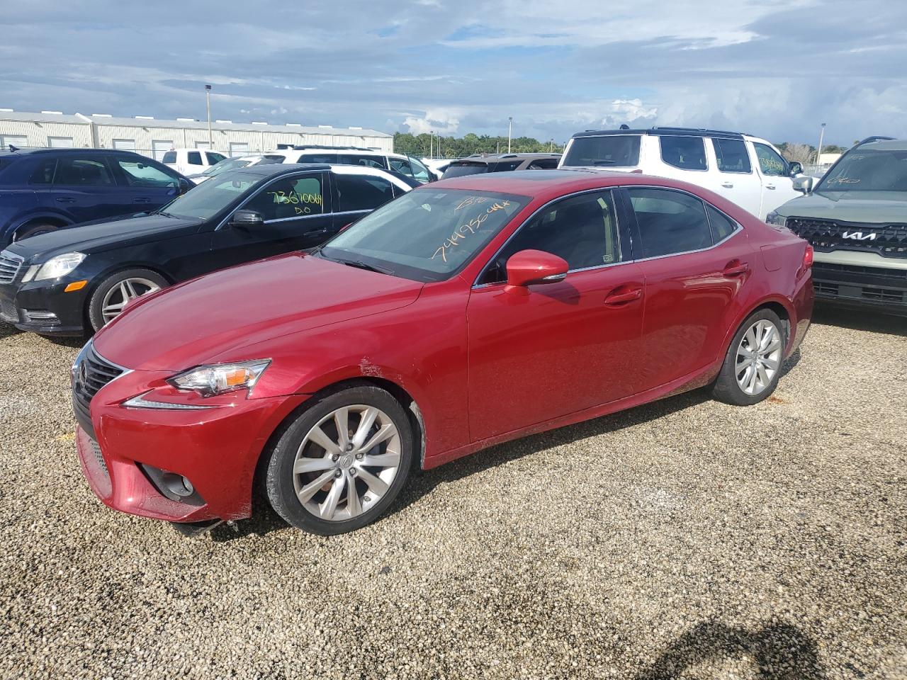Lexus IS