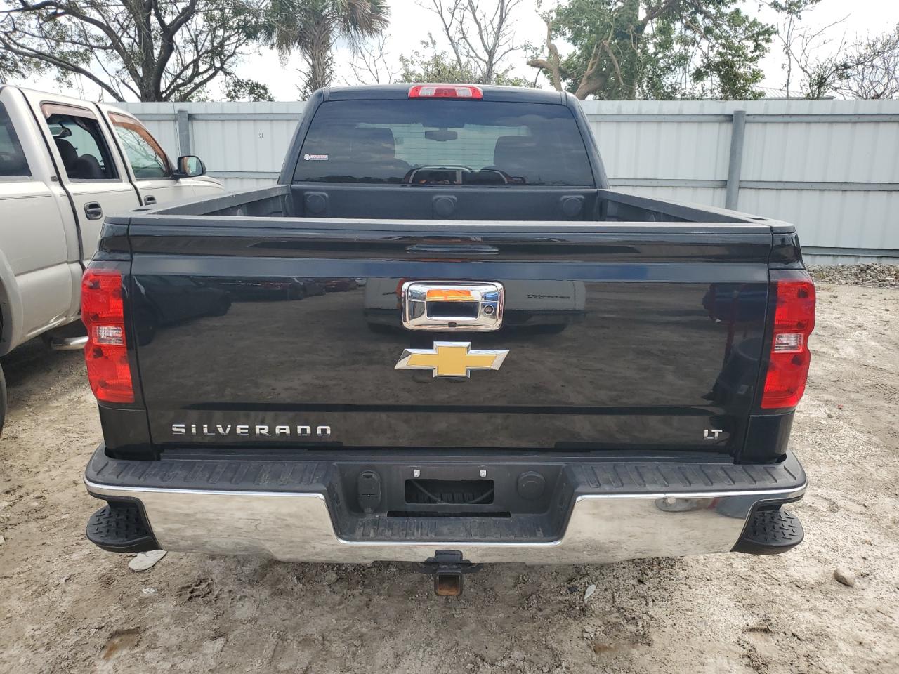 1GCVKREC8HZ271337 2017 Chevrolet Silverado K1500 Lt