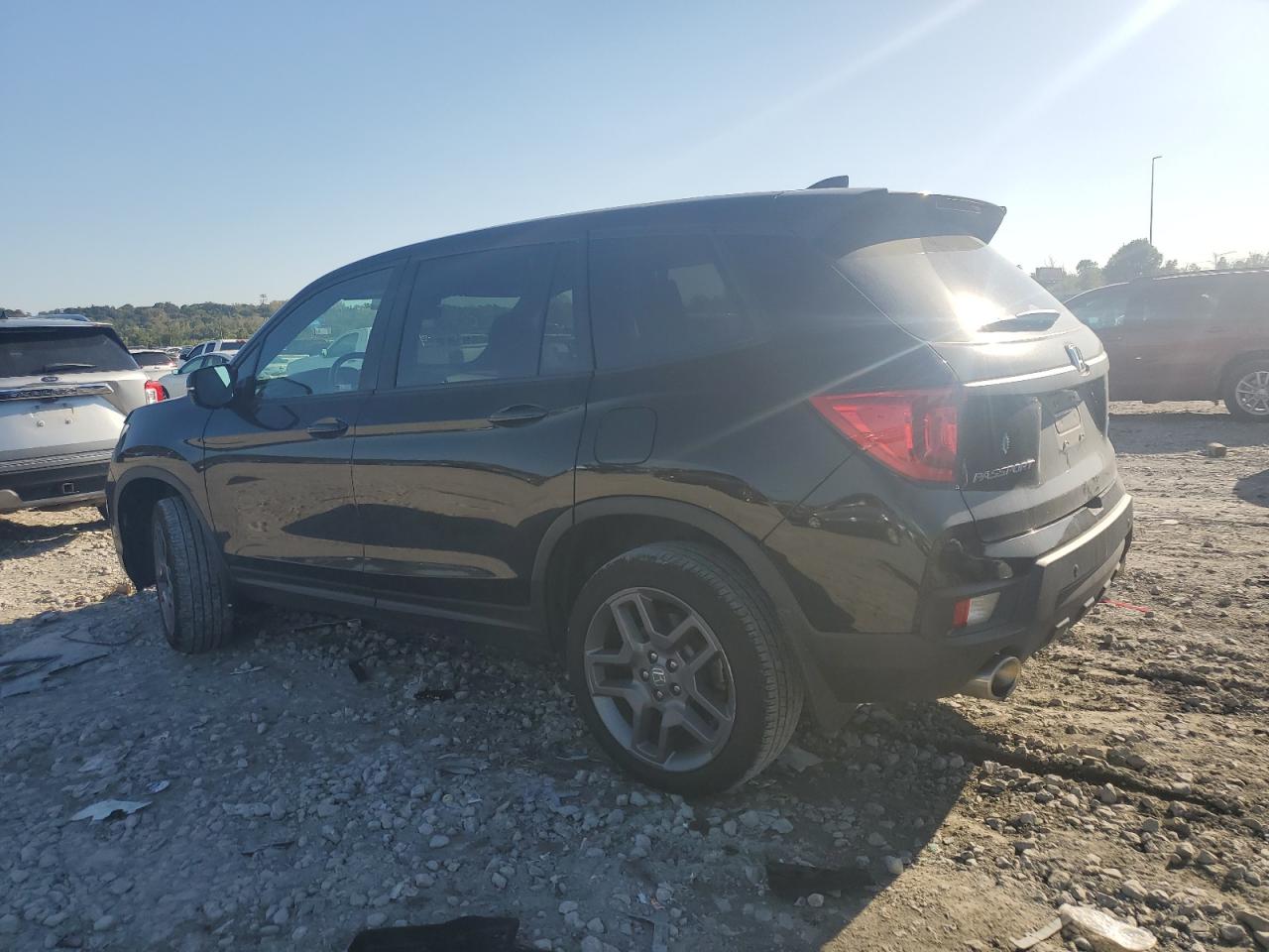 2022 Honda Passport - Image 2