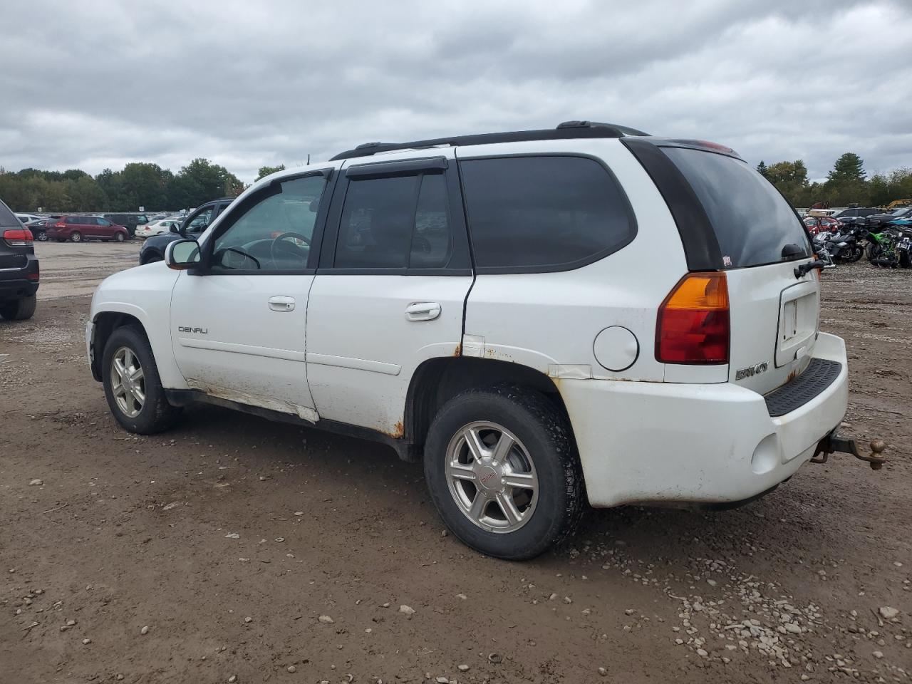 2005 GMC Envoy Denali VIN: 1GKET63M152377760 Lot: 75685184