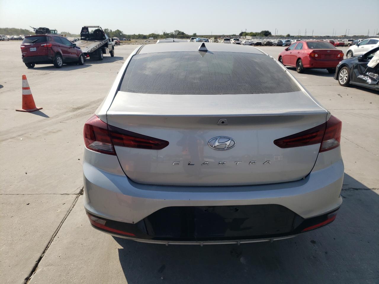 2020 Hyundai Elantra Sel VIN: 5NPD84LF9LH607622 Lot: 75229914