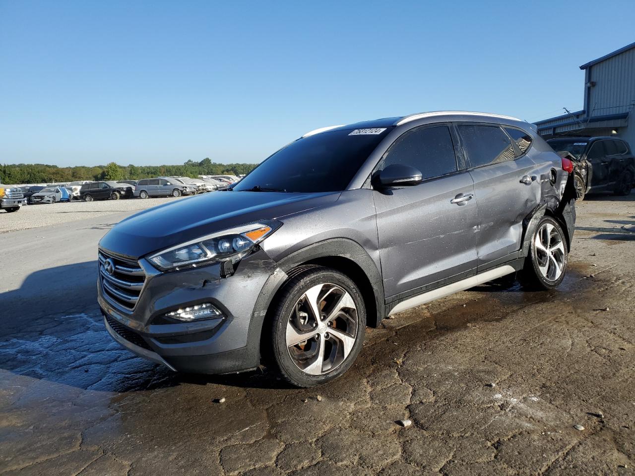 KM8J33A2XJU643300 2018 Hyundai Tucson Value