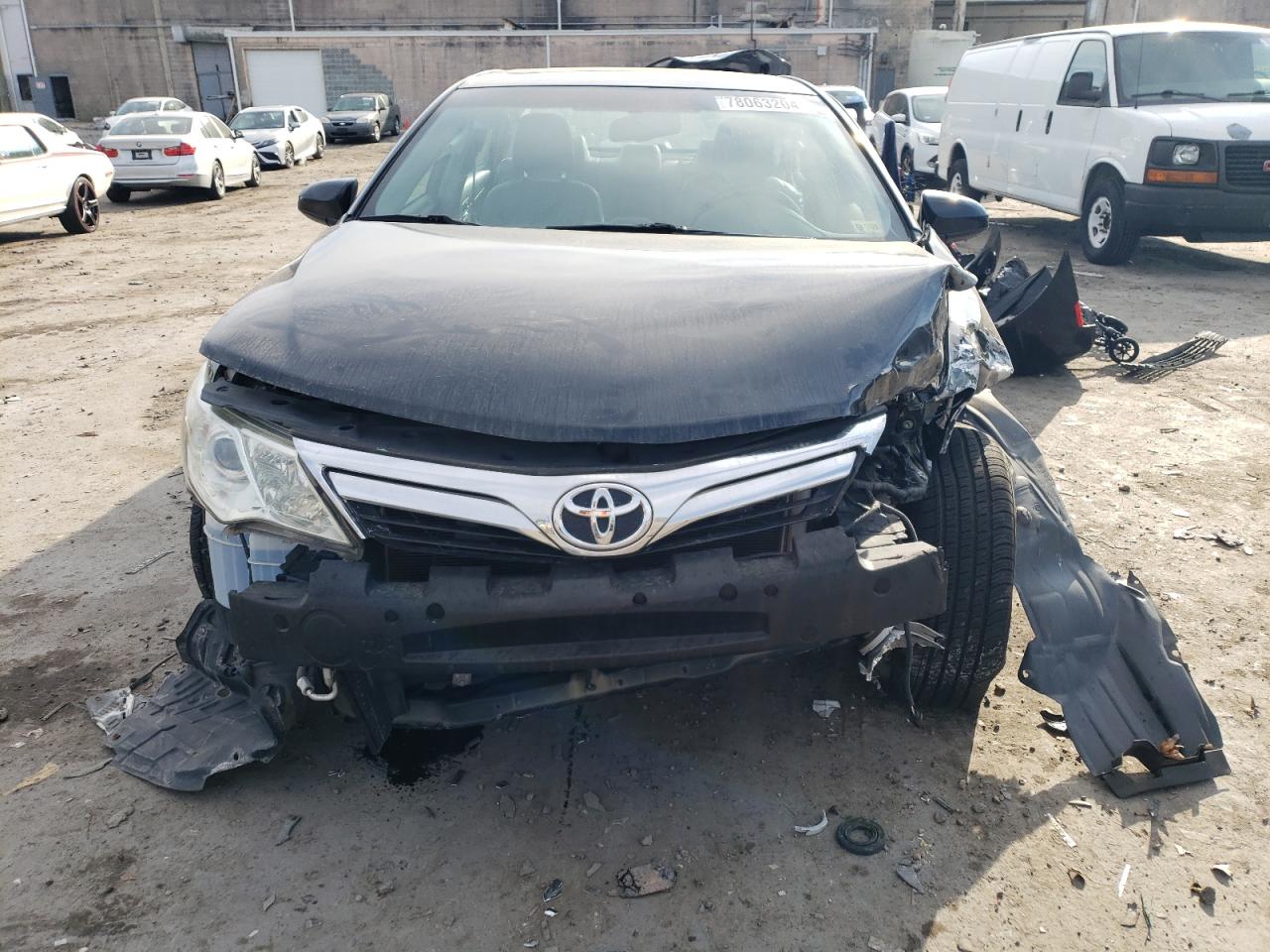 2012 Toyota Camry - Image 5
