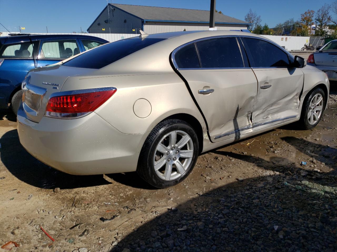 2010 Buick LaCrosse - Image 3