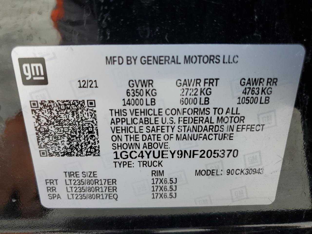 2022 Chevrolet Silverado - Image 13