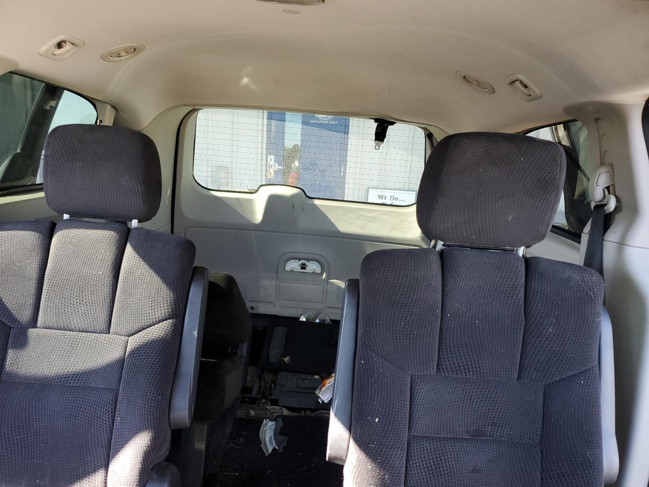 2014 Dodge Caravan - Image 10