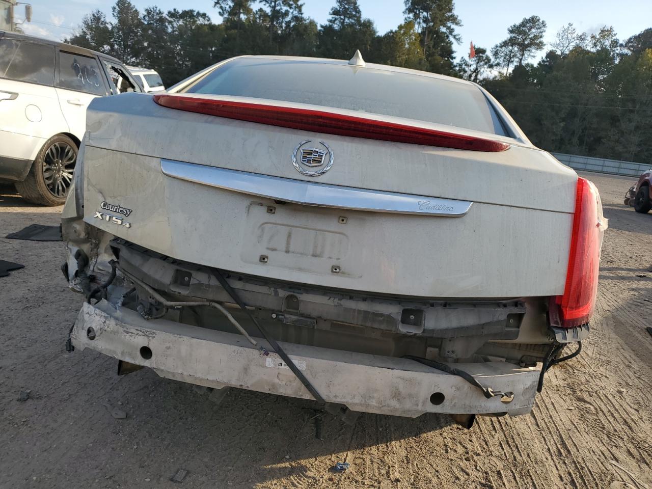 2015 Cadillac XTS - Image 6