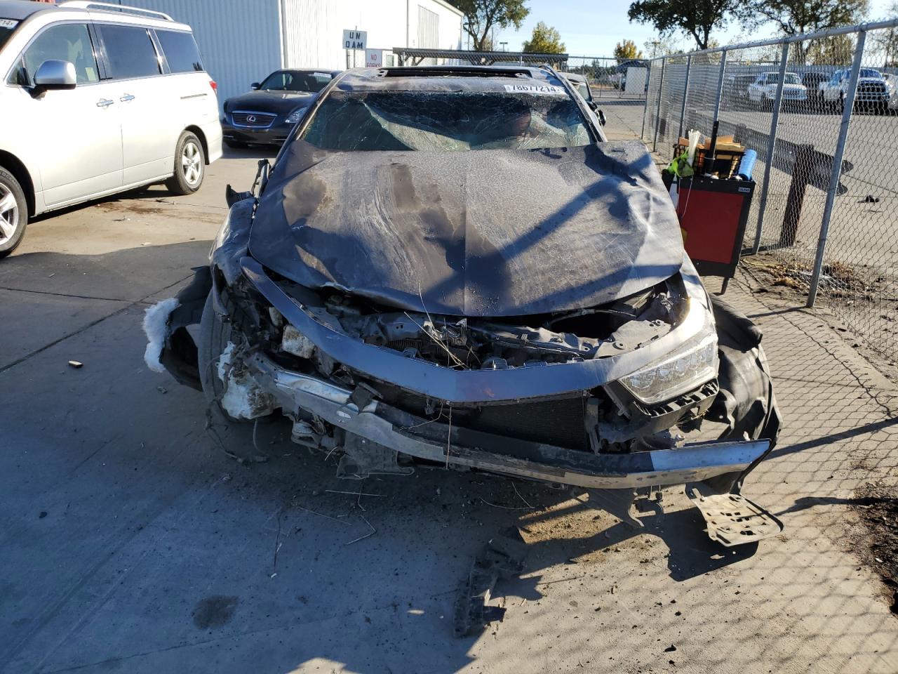 VIN JH4KC1F52JC000847 2018 ACURA RLX no.5