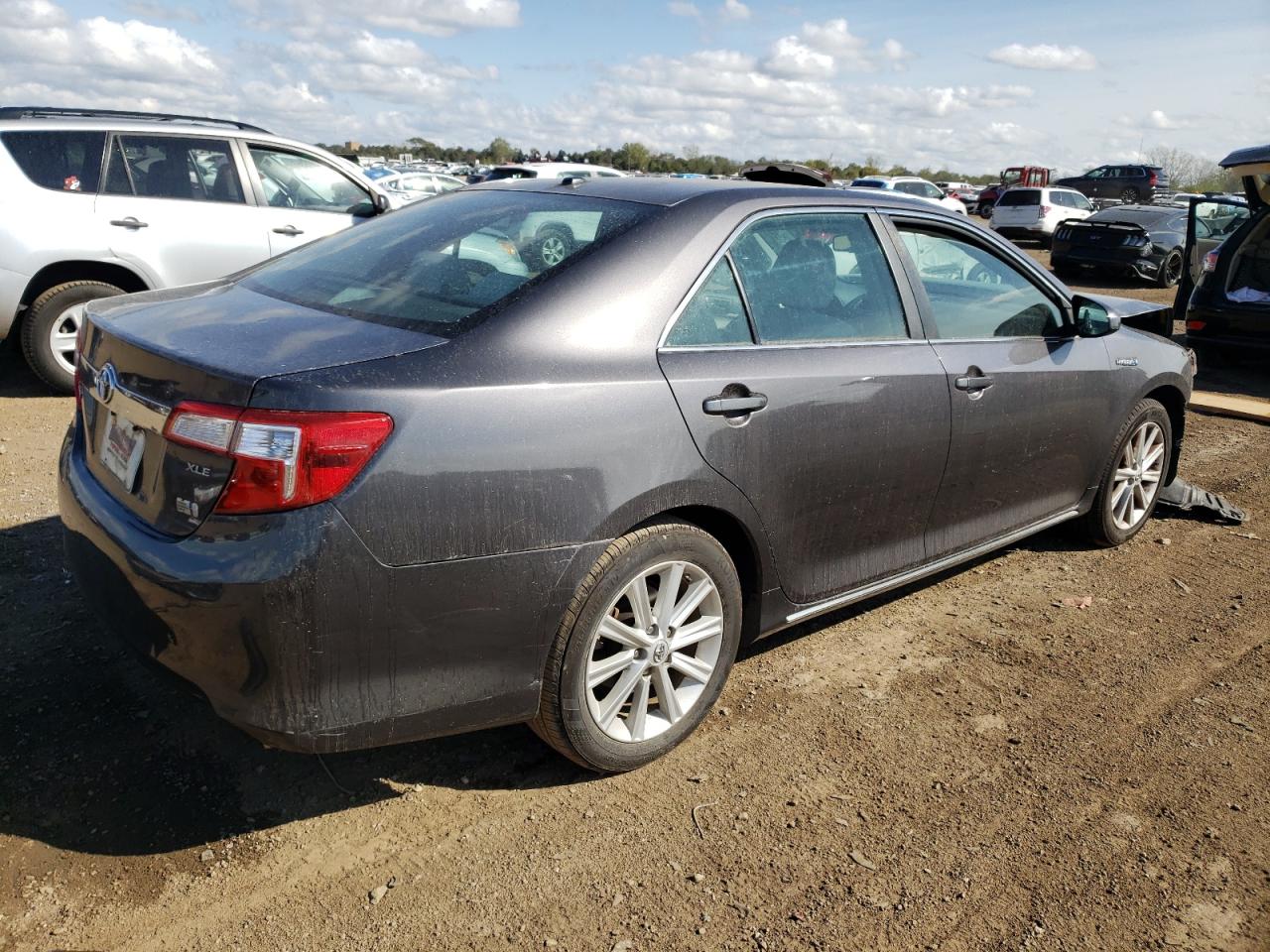 2014 Toyota Camry - Image 3