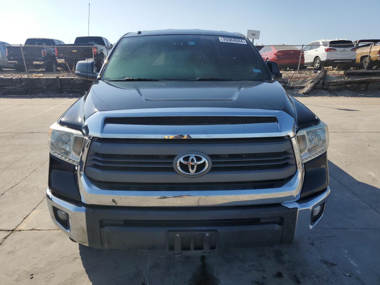 2014 Toyota Tundra - Image 5