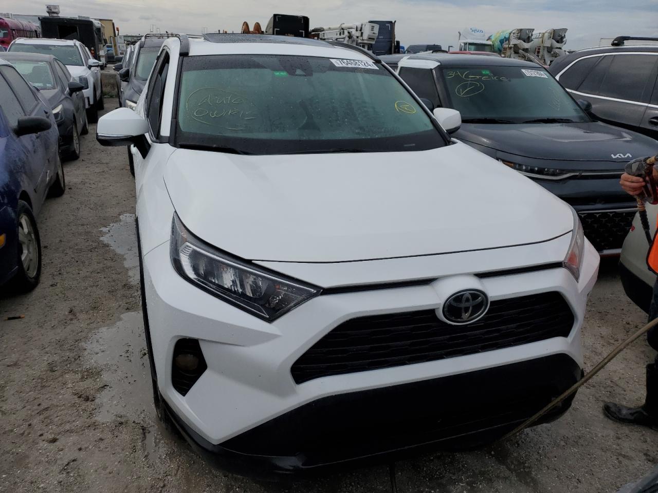 VIN 2T3W1RFV4KW015176 2019 TOYOTA RAV4 no.5